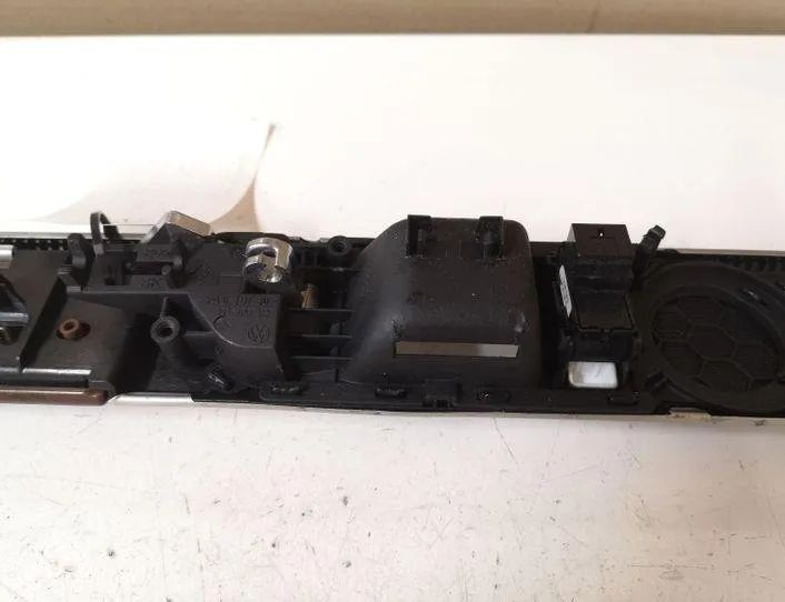 VOLKSWAGEN Touareg 1 generation (2002-2010) Левая передняя внутренняя ручка открытия 7L6867439 27066978