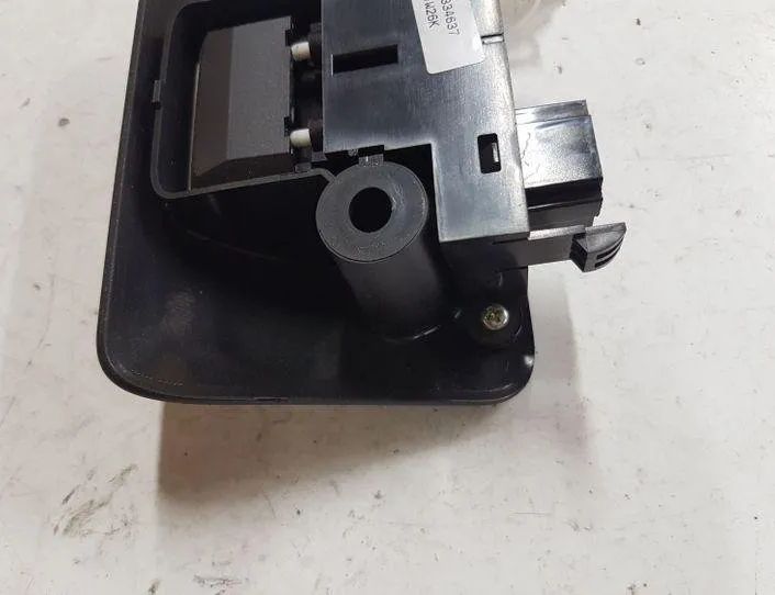 VOLVO V60 1 generation (2010-2020) Stāvbremzes poga 31334637 27094497