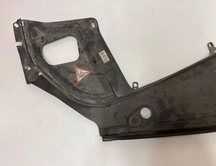 BMW 5 Series F10/F11 (2009-2017) Другие отделочные детали 51767019803,7019803 27097912