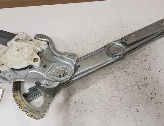 TOYOTA Avensis 2 generation (2002-2009) Priekšējo kreiso durvju logu pacēlājs 994024,6981005050 27103567