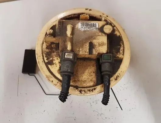 PEUGEOT 207 1 generation (2006-2009) Топливный насос 9680962080 27112261