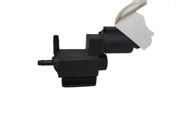 AUDI A4 B8/8K (2011-2016) Соленоидный клапан 037906283C,72288000 27119066