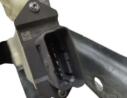 PEUGEOT 5008 1 generation (2009-2016) Priekšējo kreiso durvju logu pacēlājs 9682808880,912026106,914389101 27130212