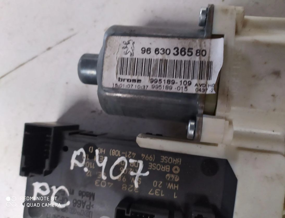 PEUGEOT 407 1 generation (2004-2010) Стеклоподъемник передней правой двери 9663036580 28605718