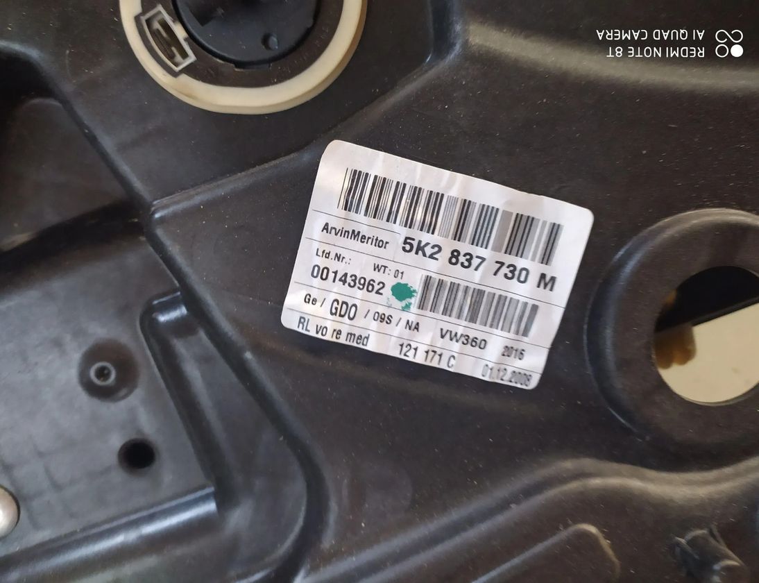 VOLKSWAGEN Golf 6 generation (2008-2015) Priekšējo labo durvju logu pacēlājs 5K0837756G 28606014