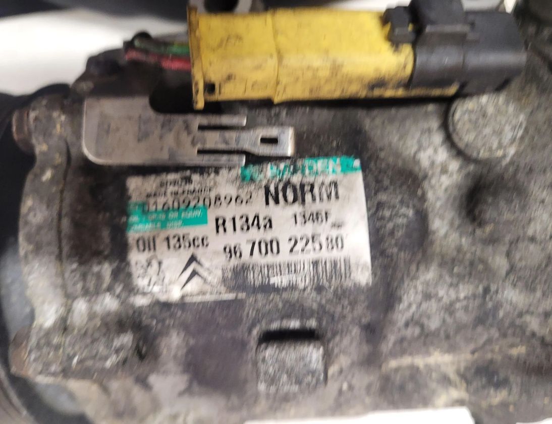 CITROËN C5 2 generation (2008-2017) Hасос кондиционера 9670022580 28685461