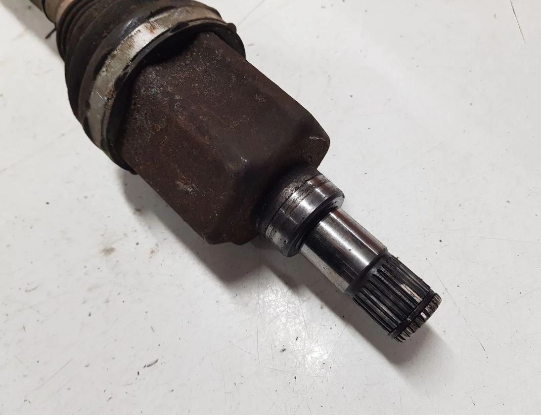 VOLVO V40 Cross Country 1 generation (2012-2020) Полуось передняя правая P31280669 28707678