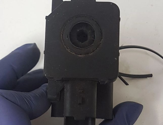 PEUGEOT 407 1 generation (2004-2010) Solenoid Valve 9660693180 28747454