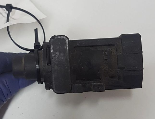 PEUGEOT 407 1 generation (2004-2010) Solenoid Valve 9660693180 28747454