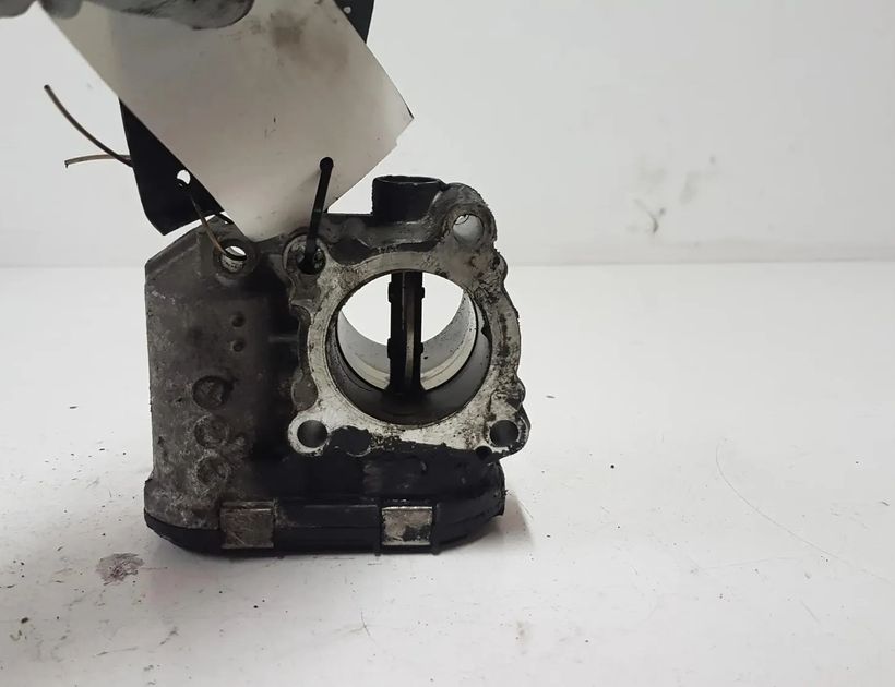 RENAULT Laguna 2 generation (2001-2007) Droseļvārsts 8200330812 28768774