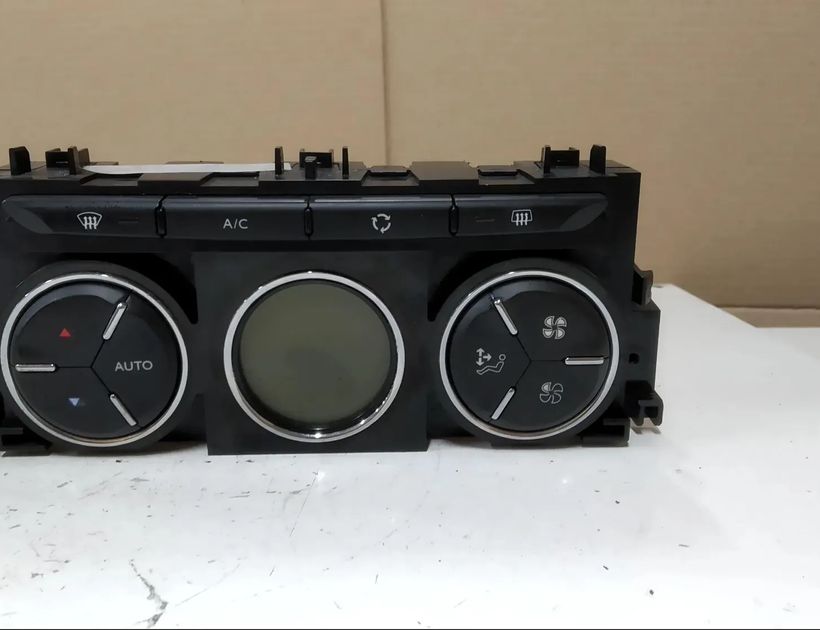 CITROËN DS3 1 generation (2010-2015) Citau veidu vadības bloki 96753994XT 28768949