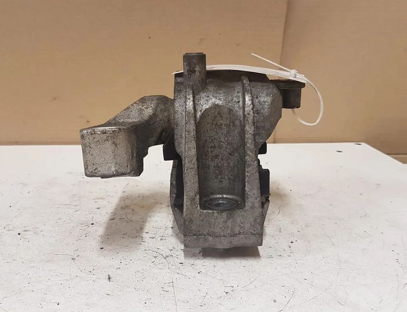 VOLKSWAGEN Golf 6 generation (2008-2015) Передняя подушка двигателя 1K0199262 28771581