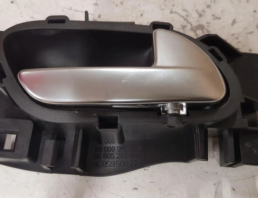 CITROËN C5 2 generation (2008-2017) Kreisais aizmugurējais iekšējais atvēršanas rokturis 9800099680 28776746