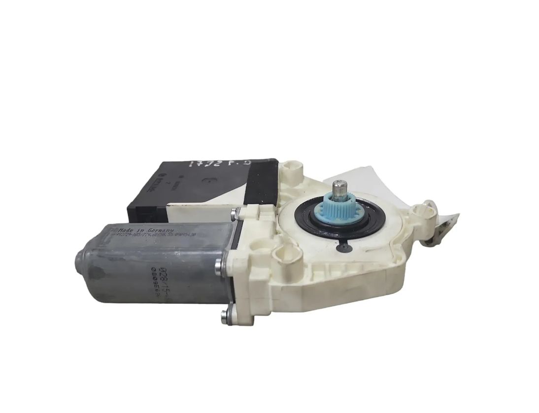 VOLKSWAGEN Jetta 3 generation (1992-1998) Front Left Door Window Regulator Motor 1K5837402P 28791144