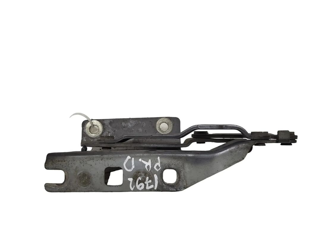 VOLKSWAGEN Jetta 3 generation (1992-1998) Front Right Bonnet Hinge 1K0823302C 28792370