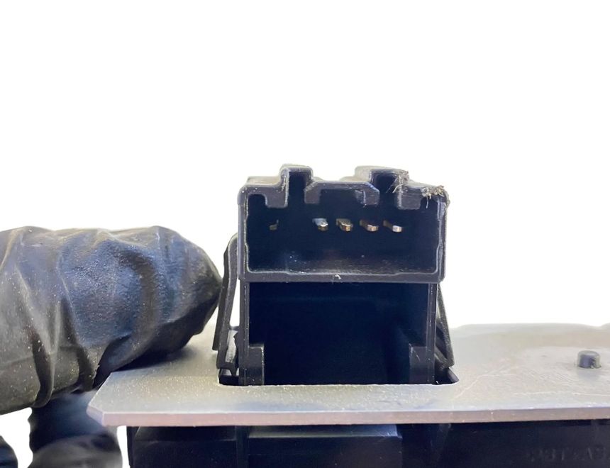 VOLVO V70 3 generation (2007-2020) Aizmugurējā bagāžnieka slēdzene 31333543 28795375