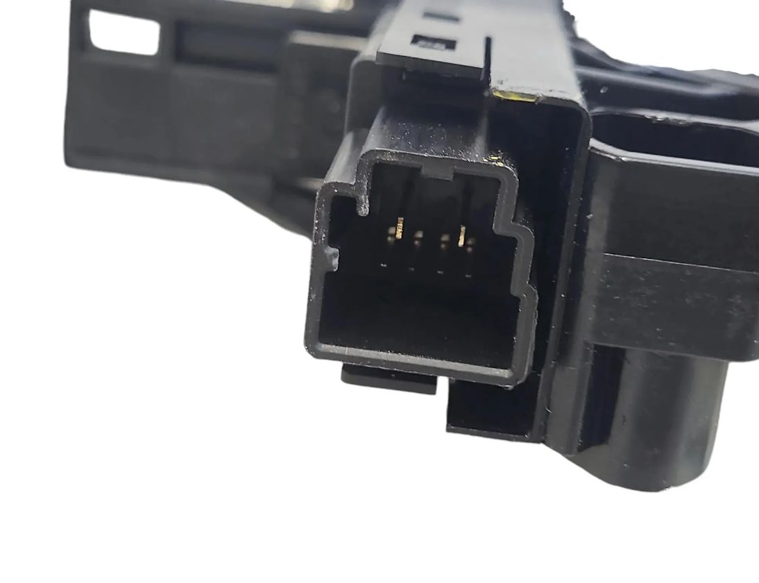 VOLVO V40 Cross Country 1 generation (2012-2020) Маторчик стеклоподъемника передней левой двери 966268103 28811062