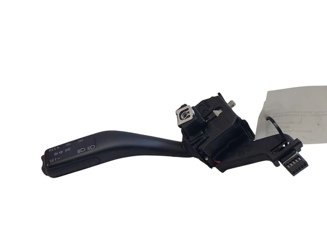 SEAT Leon 2 generation (2005-2012) Pagrieziena rādītāja slēdzis 1K0953513 29876534