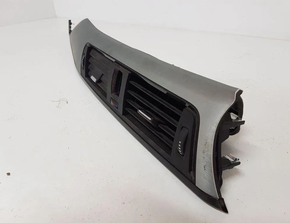 BMW 3 Series F30/F31 (2011-2020) Centrālās konsoles kanāls 9218552 30937809