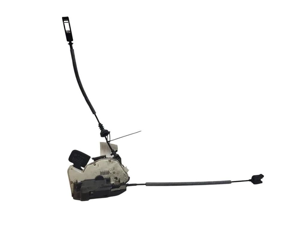 VOLKSWAGEN Golf 7 generation (2012-2024) Aizmugurējā labā durvju slēdzene 5K48390160 31238742