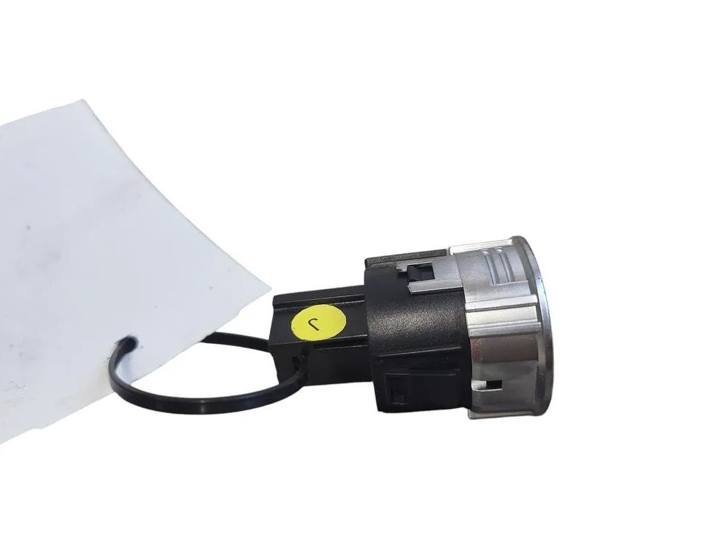 PEUGEOT 508 1 generation (2010-2020) Кнопка зажигания 96720556XT 31497727