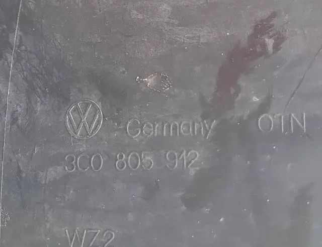 VOLKSWAGEN Passat B6 (2005-2010) Передний правый подкрылок 3c0805978 31980853