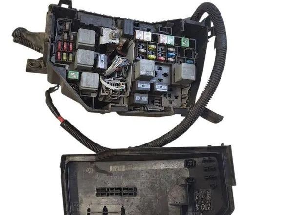 FORD Mondeo 4 generation (2007-2015) Drošinātāju kārba 6G9T14A076CA 32856672