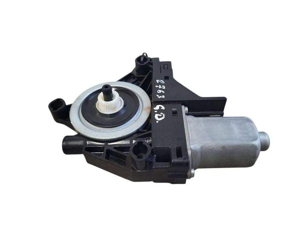 VOLVO V60 1 generation (2010-2020) Rear Right Door Window Control Motor 966265102 32857241