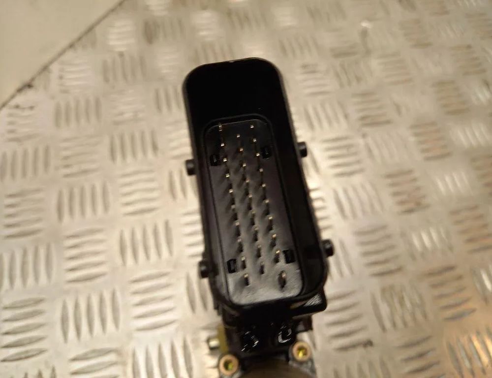 VOLKSWAGEN Passat B7 (2010-2015) Front Left Door Window Regulator Motor 3B4837751LJ 30528531