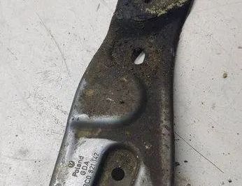 VOLKSWAGEN Passat B7 (2010-2015) Держатель переднего правого крыла 3c0821142 30529236