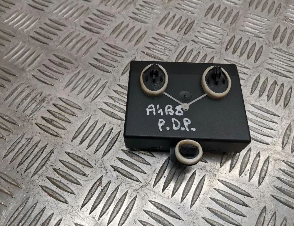 AUDI A4 B7/8E (2004-2008) Блок управления дверей задние правые 8K0959793,8K0959793B 30534502