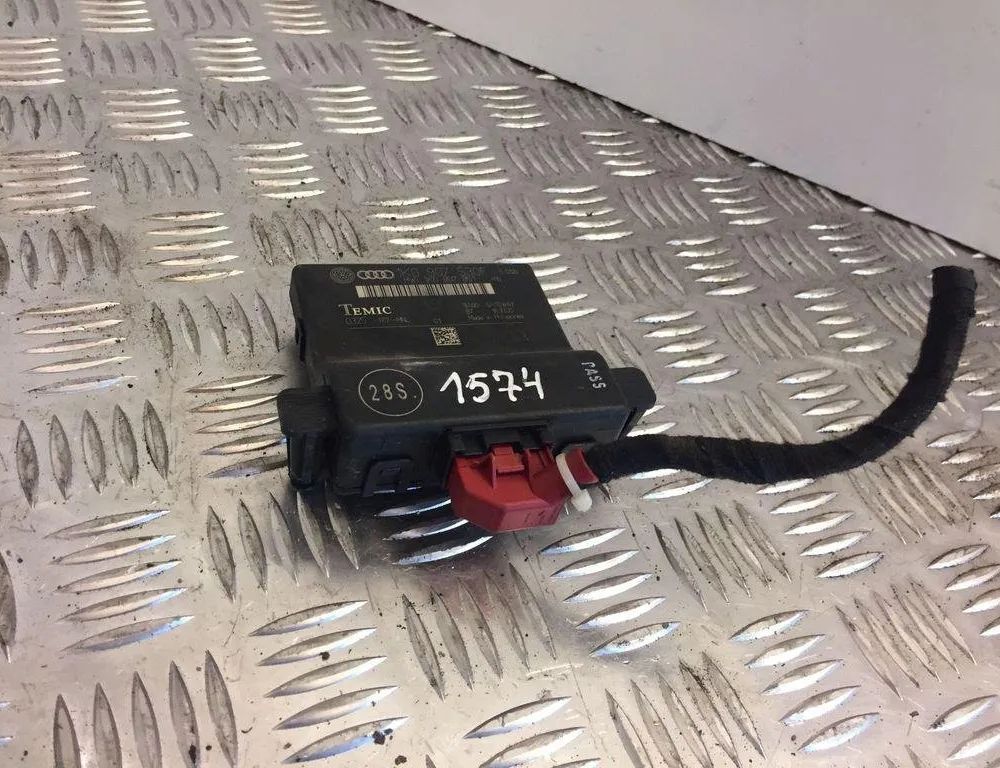 SEAT Toledo 3 generation (2004-2010) Vārtejas vadības bloks 1K0907530F 30538808