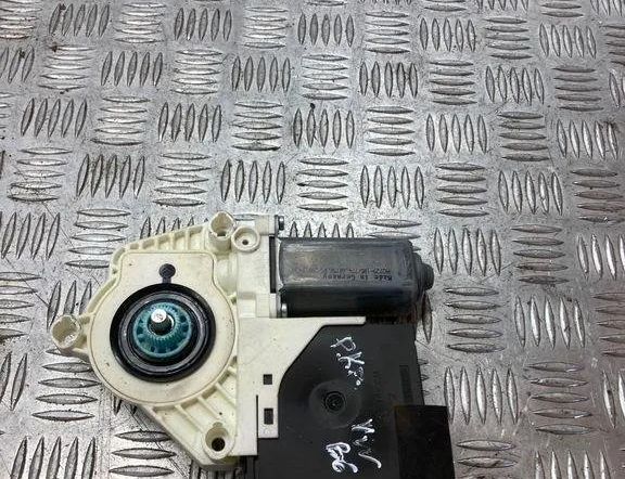 VOLKSWAGEN Passat B7 (2010-2015) Маторчик стеклоподъемника передней левой двери 974629103,1K0959792L 30539822