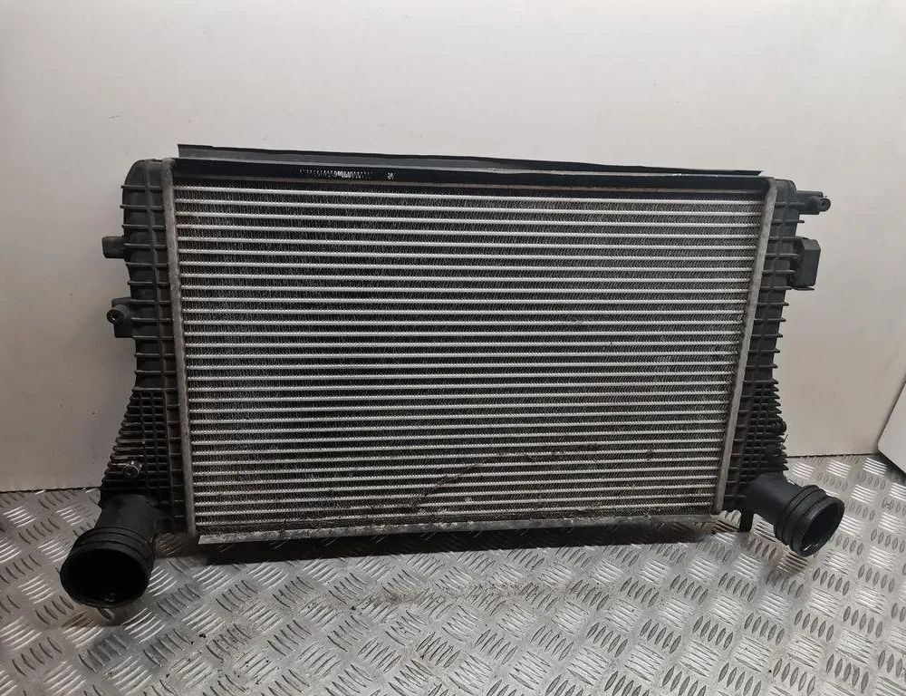 AUDI A3 8P (2003-2013) Starpdzesētāja/interkūlera radiators 1K0145803E 30541937