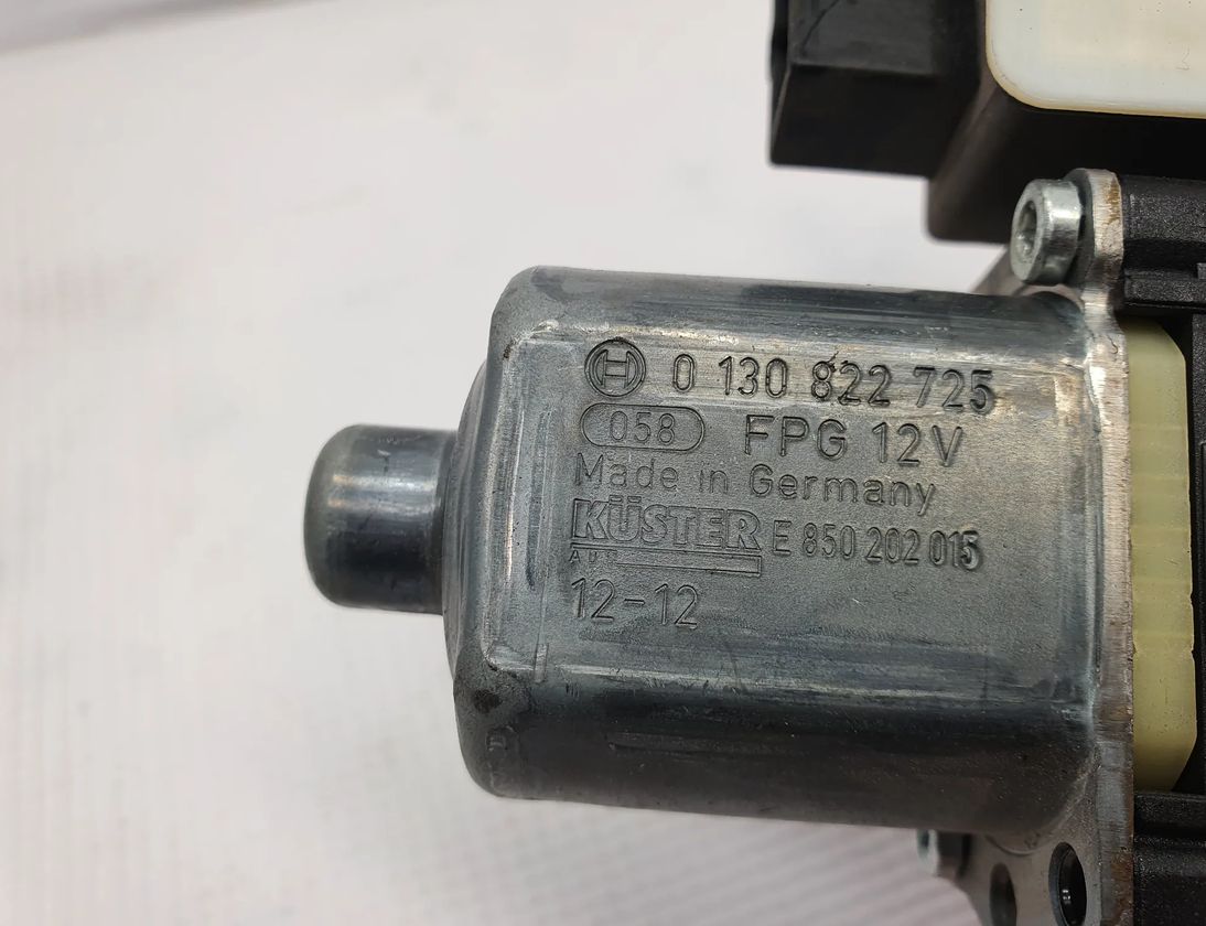 SEAT Leon 3 generation (2012-2020) Rear Left Door Window Control Motor 5Q0959811A,0130822725 12550207