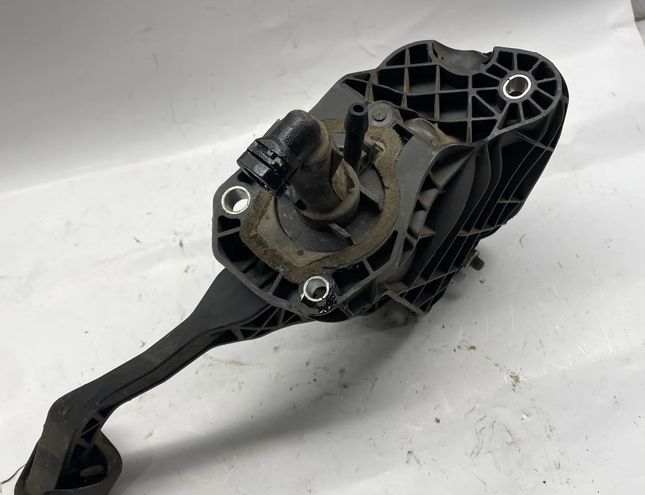 SEAT Toledo 3 generation (2004-2010) Педаль сцепления 1K0721796E 17414912