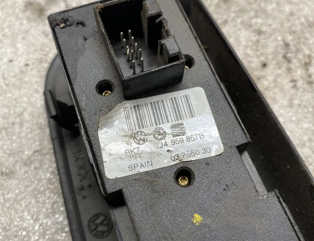 SEAT Toledo 3 generation (2004-2010) Other part 1J4959857B 20583132