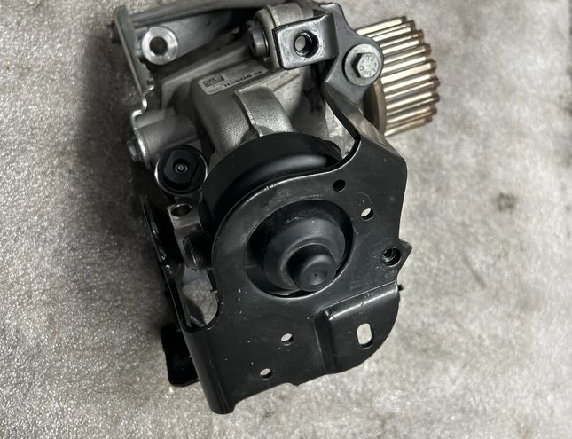 RENAULT Captur 1 generation (2013-2019) Fuel Pump 0445010704 23455233