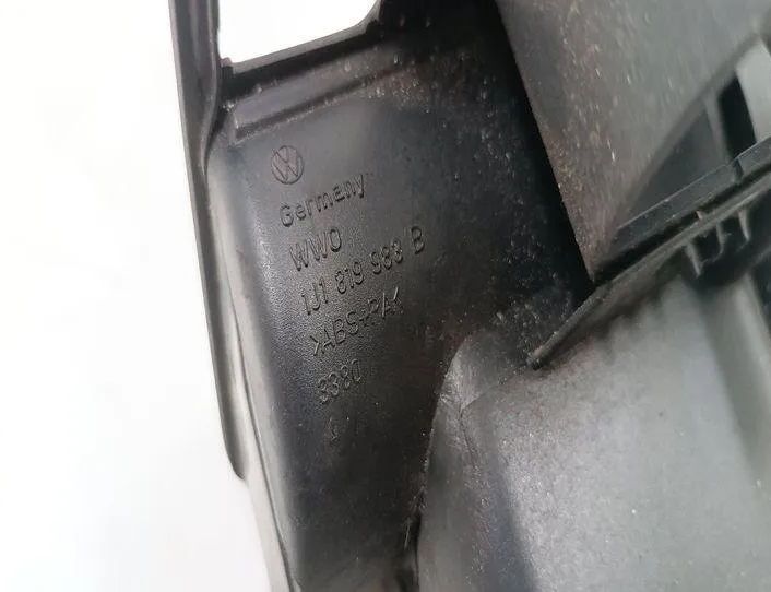 VOLKSWAGEN Passat B5 (1996-2005) Вентиляционные отверстия в приборной панели 1J1819983B,3380 27161445