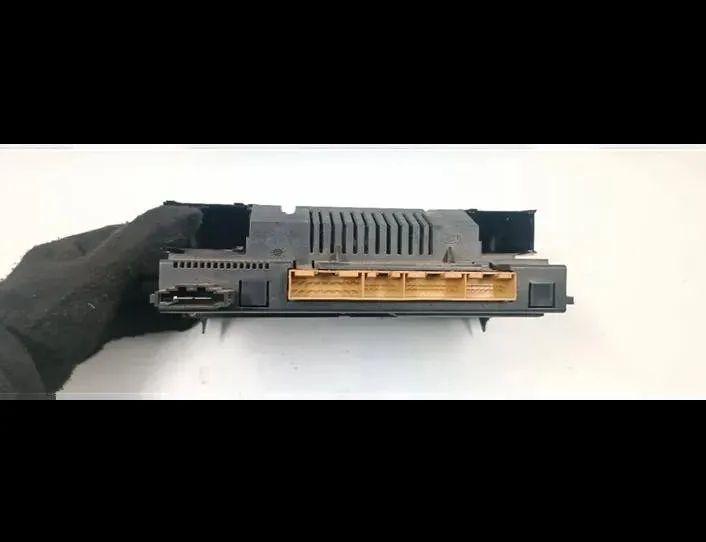 AUDI A6 C5/4B (1997-2004) Citau veidu vadības bloki 4B0820043P,D620001,5HB00760412 27170468