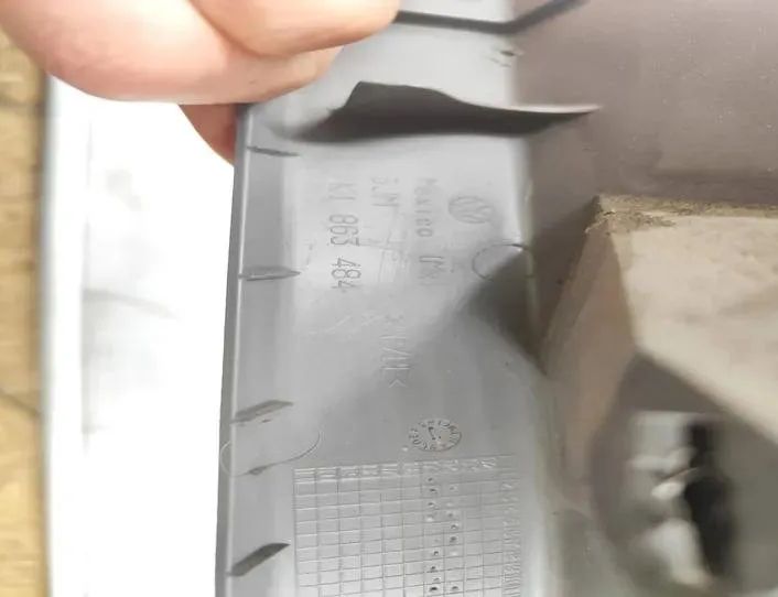 VOLKSWAGEN Jetta 5 generation (2005-2011) Citas apdares detaļas 1K1863484 27174216