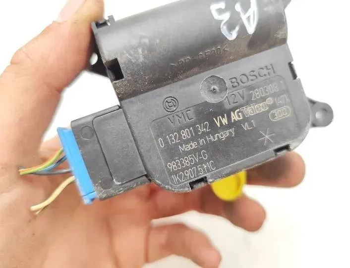 AUDI A3 8P (2003-2013) Salona sildītāja vadības vārsti 1K2907511C,983385VG,0132801342 27177346