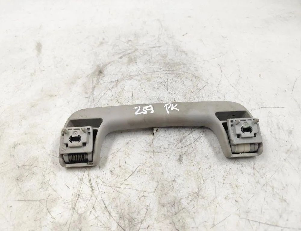 AUDI A6 C6/4F (2004-2011) Ручка крыши (передняя левая) 8P0857607C 31480168