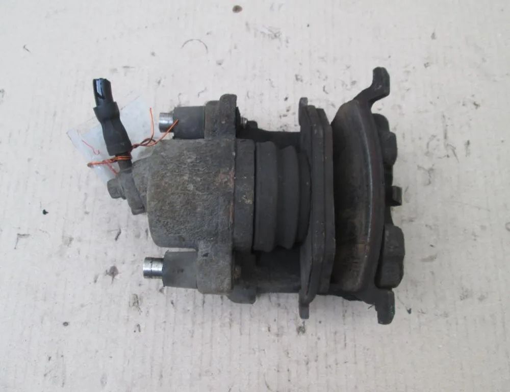 VOLKSWAGEN Polo 4 generation (2001-2009) Front Right Brake Caliper 24492299