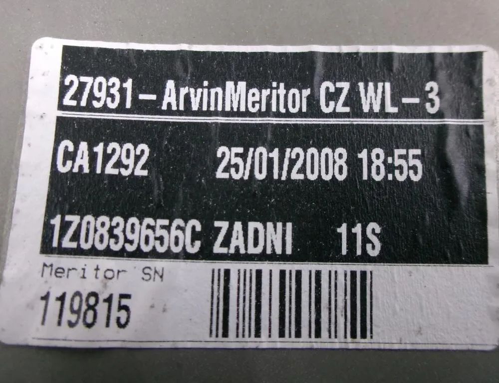 SKODA Octavia 2 generation (2004-2013) Стеклоподъемник задней правой двери 1Z0839656C 30489373