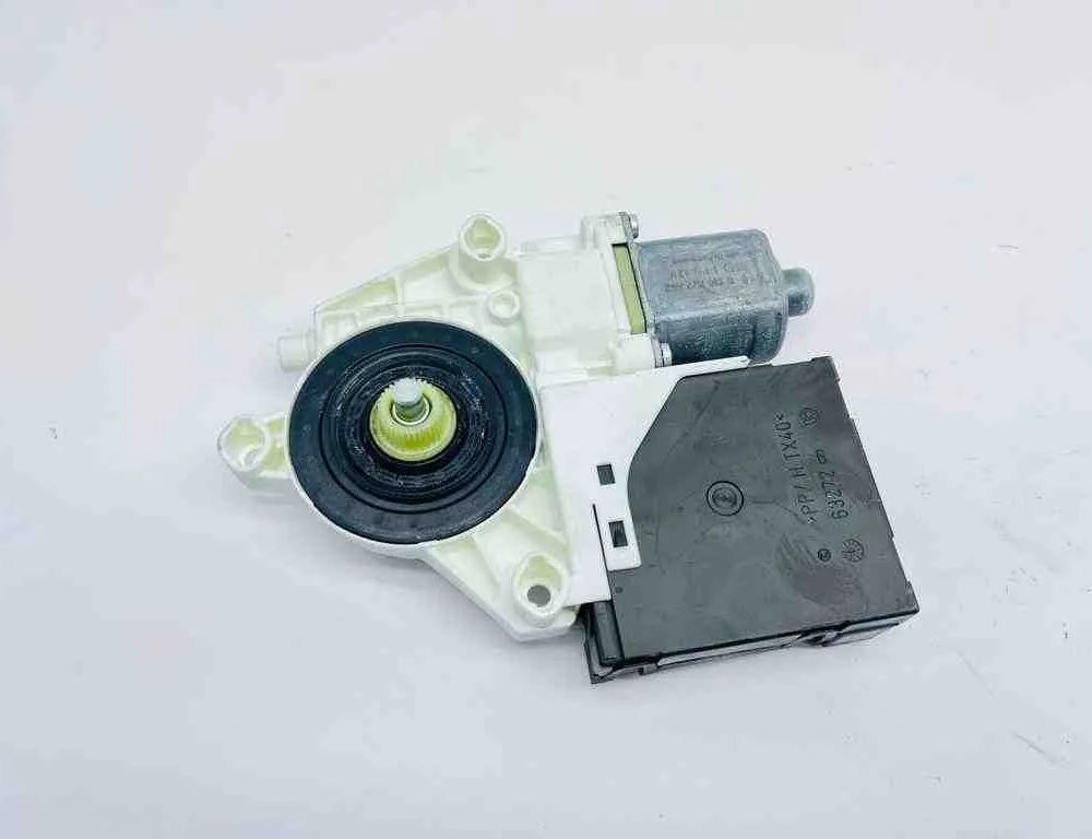 VOLKSWAGEN Tiguan 1 generation (2007-2017) Priekšējo kreiso durvju logu pacēlāja motorīts 05075710,1K0959793J,71024060851757 32736019