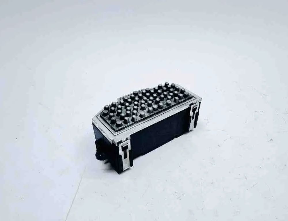 VOLKSWAGEN Passat B7 (2010-2015) Salona mazā ventilatora relejs 3C0907521F,CZ2468105384 32736929