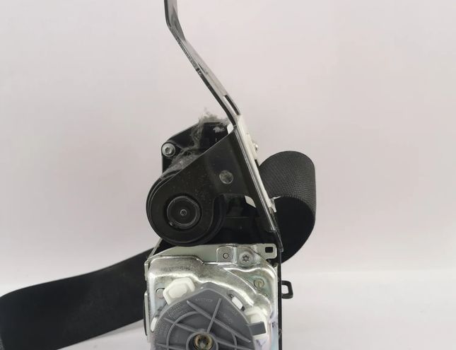 MERCEDES-BENZ E-Class W212/S212/C207/A207 (2009-2016) Front Right Seatbelt A2128609285 17783193