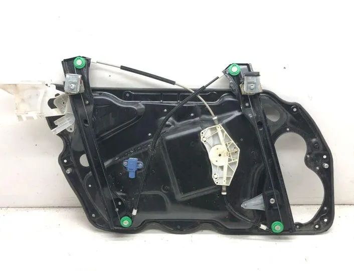 VOLKSWAGEN Passat Variant 1 generation (2010-2024) Стеклоподъемник задней правой двери 3C1837756G 21309602