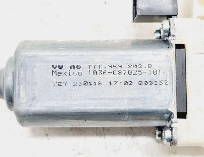 VOLKSWAGEN Tiguan 2 generation (2016-2024) Priekšējo kreiso durvju logu pacēlāja motorīts TTT959802B,5Q4959802B,1036C87025101 21311201